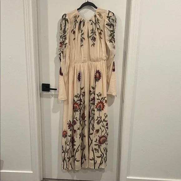 FARM Rio Cream Floral Long Sleeve Dress Medium NWT - Picture 7 of 10